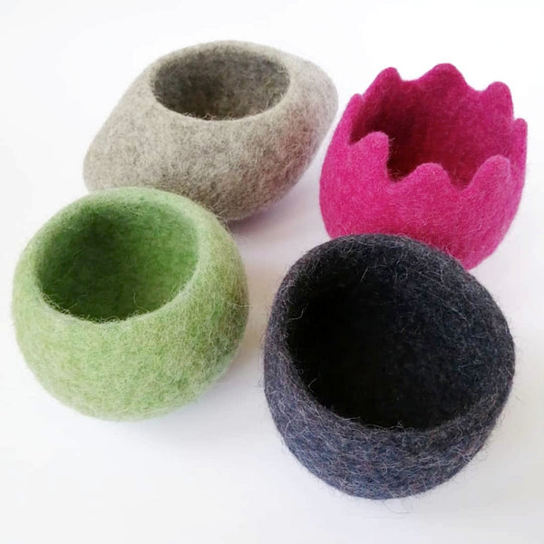 Corso di feltro ad acqua per bambine e bambini con Infeltriscimi