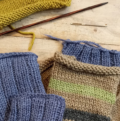 Corso di maglia per principianti: guantini senza dita